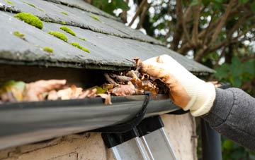 gutter cleaning Cloatley, Wiltshire